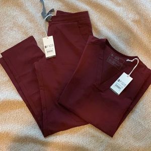 2 sets of figs | dark harbor and burgundy